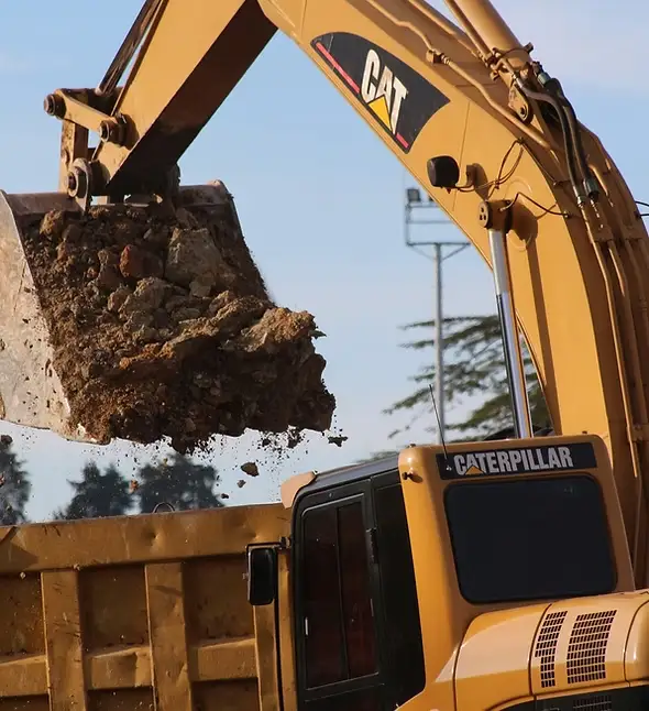 Excavator-Lifting-Debris-1